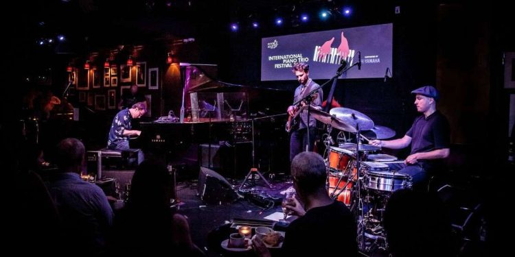 Bill Laurence e band al Ronnie's Scott