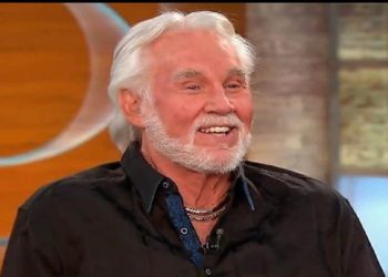 Kenny Rogers - Foto Instagram da https://www.instagram.com/_kennyrogers/