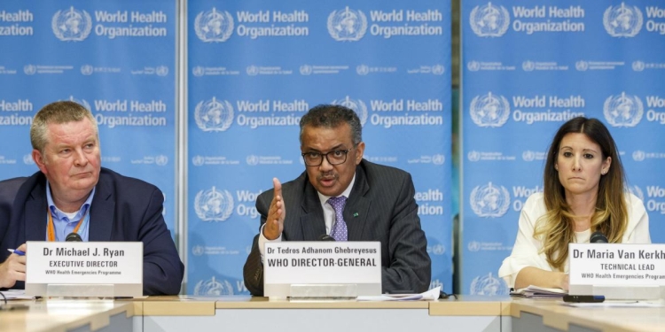 Oms, Tedros Adhanom Ghebreyesus con Michael Ryan e Maria van Kerkhove (Foto: LaPresse)