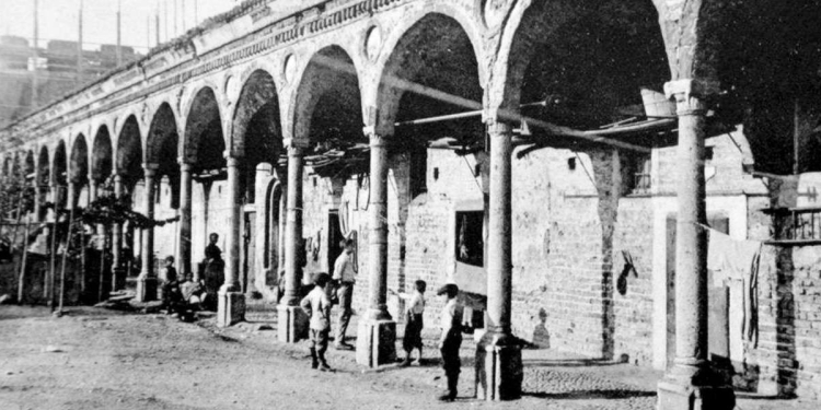 I resti del Lazzaretto di Milano nel 1880 (Foto da Wikipedia)