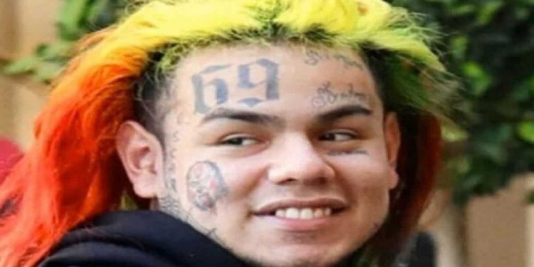 Il rapper Tekashi-6ix9ine - Foto Instagram