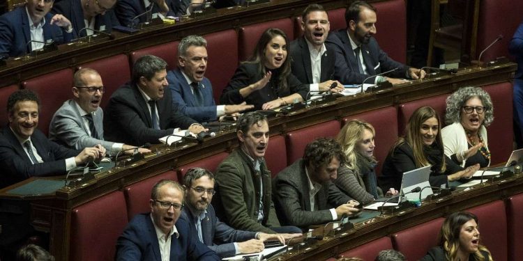 Deputati della Lega a Montecitorio (Foto LaPresse)