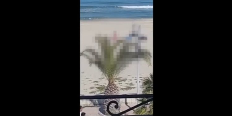 Tortoreto, sesso in spiaggia