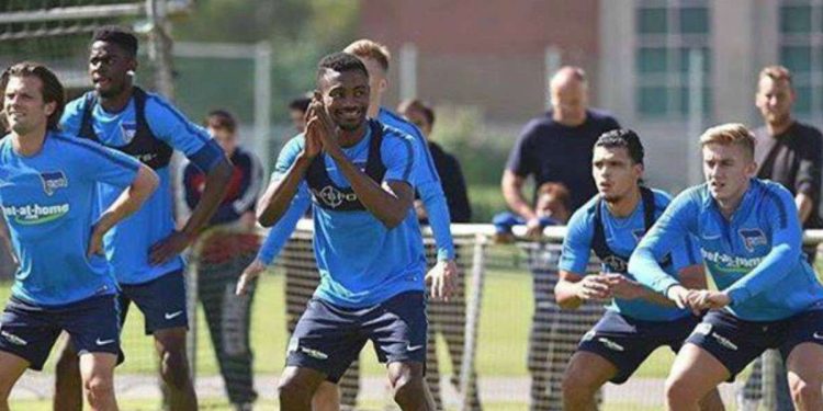 Salomon Kalou, attaccante dell'Hertha Berlino (da facebook.com/Salomon-Kalou)