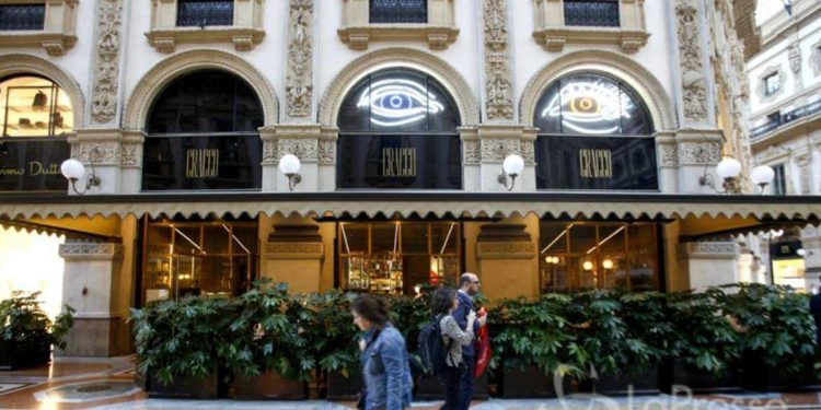 Il ristorante di Carlo Cracco a Milano (Foto LaPresse)