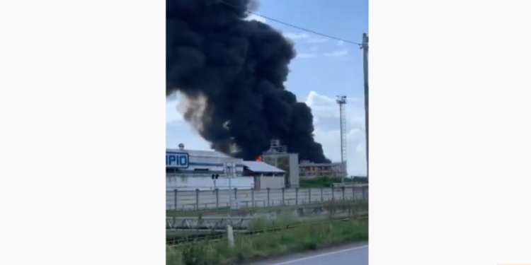 Incendio a Marghera, Venezia (Youtube)