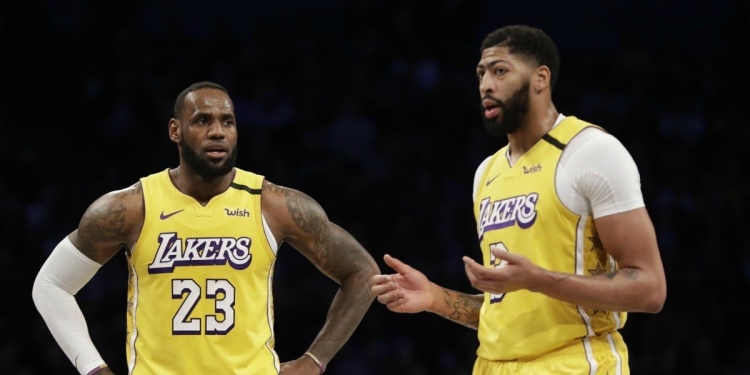 LeBron James e Anthony Davis, compagni di squadra nei Los Angeles Lakers (Foto LaPresse)