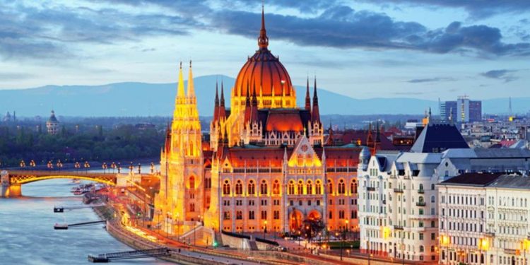 Budapest, il palazzo del Parlamento