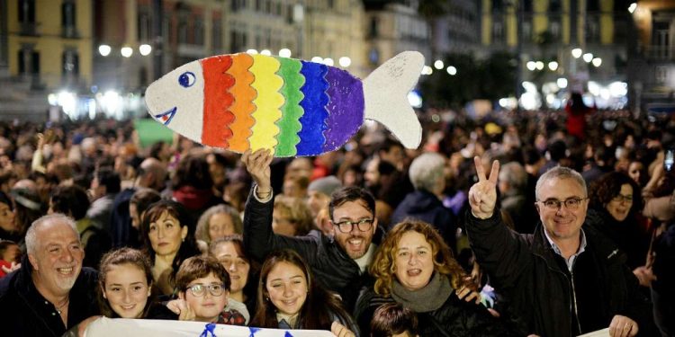 Una manifestazione del movimento delle Sardine (Foto LaPresse)