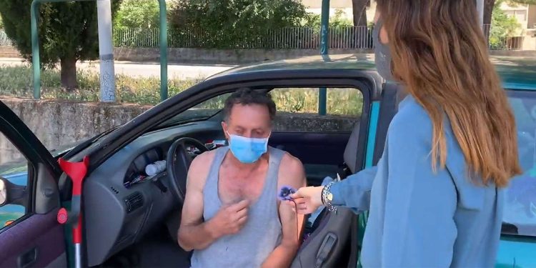 Riccardo, 61enne disoccupato che vive in auto