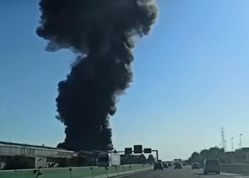 Incendio Settimo Torinese (foto: La Stampa Tv)