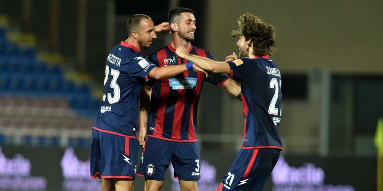 Video Crotone Giugliano (Foto LaPresse)