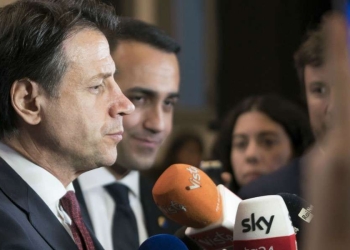 Giuseppe Conte con Luigi Di Maio (LaPresse)