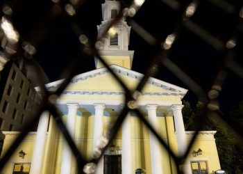 Proteste BLM davanti chiesa Washington