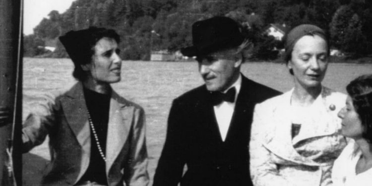 Luciana Frassati con Arturo Toscanini durante una gita sul Lago Maggiore (foto da Il Foglio del 13 dic. 2014)