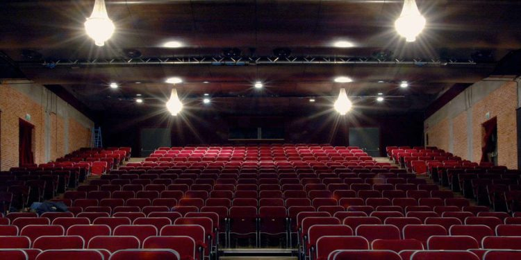 La Sala Grande del Teatro Franco Parenti di Milano