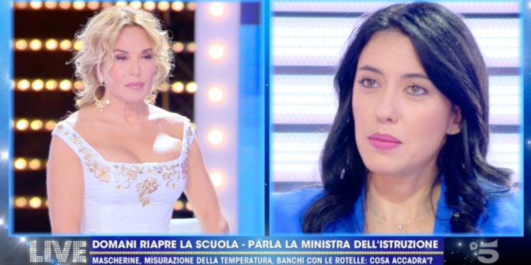 Lucia Azzolina a Live Non è la D'Urso