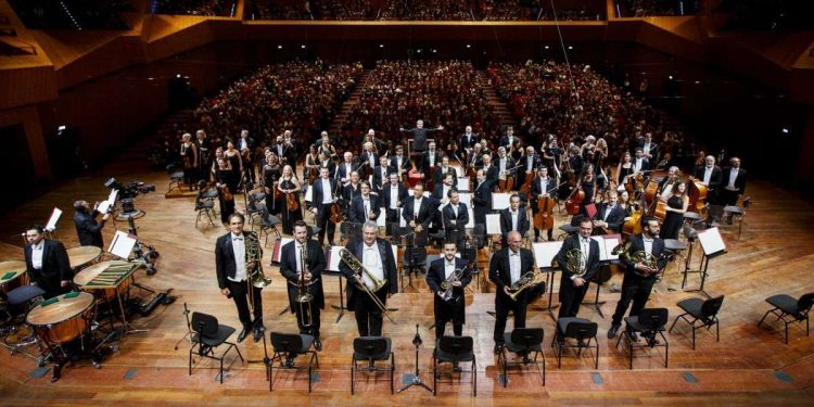 Roma, Auditorium Parco della Musica
Orchestra dell'Accademia Nazionale di Santa Cecilia
Antonio Pappano direttore
Martha Argerich pianoforte
Weber Euryanthe: Ouverture
Liszt Concerto per pianoforte n. 1
Schumann Sinfonia n. 2
©Musacchio, Ianniello & Pasqualini