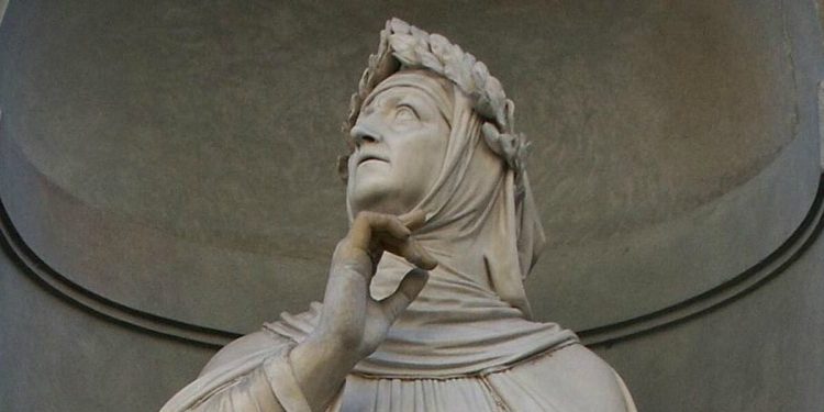 La statua di Francesco Petrarca a Firenze (da Wikipedia)