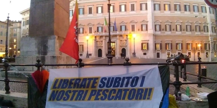 Il sit-in davanti a Montecitorio