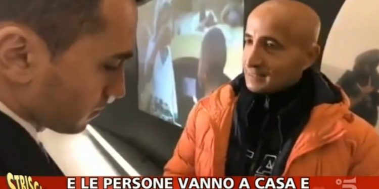 Di Maio e Marco Attisani, foto da Striscia la Notizia