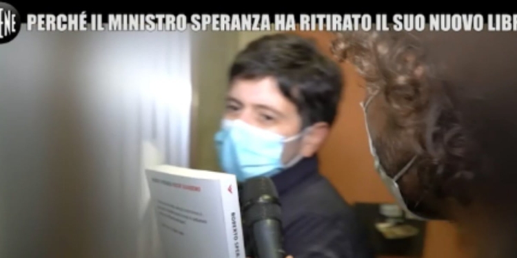 Roberto Speranza, foto Le Iene