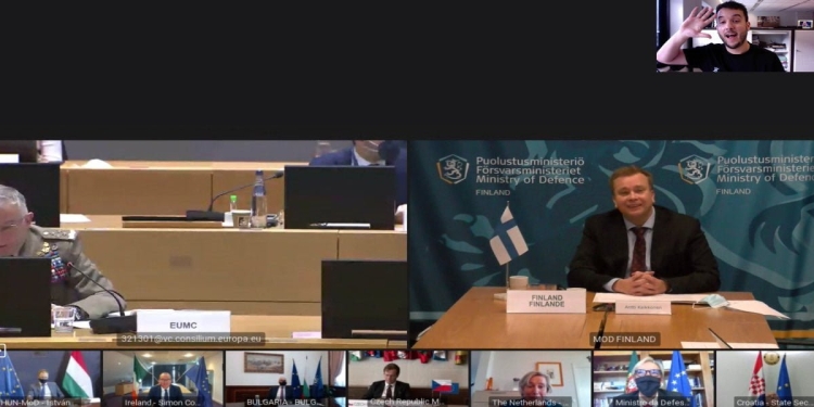 "Hacker" è in video conferenza ministri Difesa