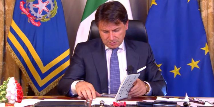 Giuseppe Conte e il libro del Papa