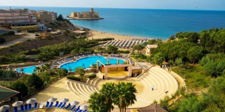 Il Beach Resort Baia degli Dei a Le Castella in Calabria