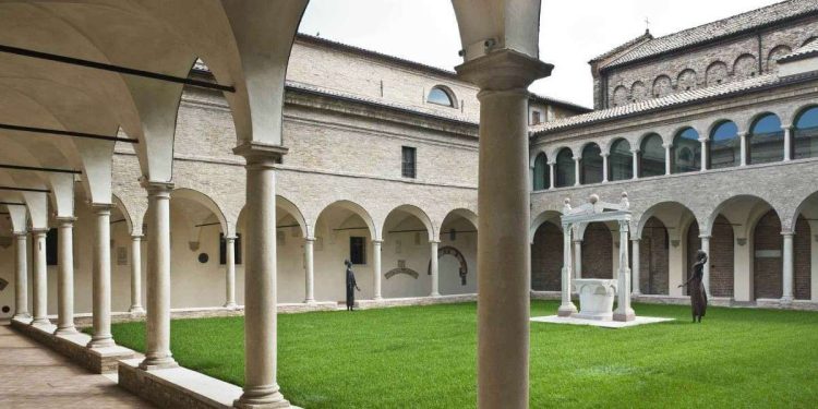 Ravenna, Chiostri Francescani (foto Corelli,  fondazionecassaravenna.it)