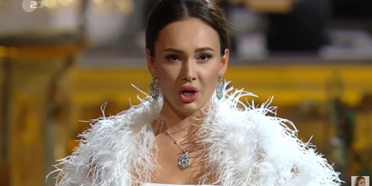 Aida Garifullina (Youtube)