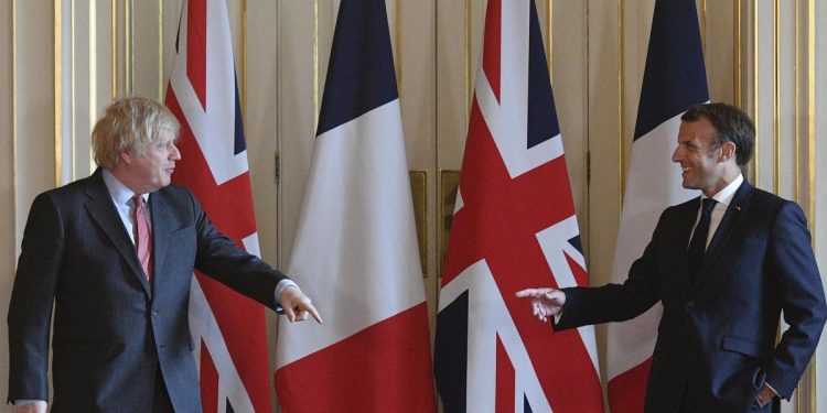 Macron e Boris Johnson