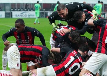 I giocatori del Milan (Foto LaPresse)