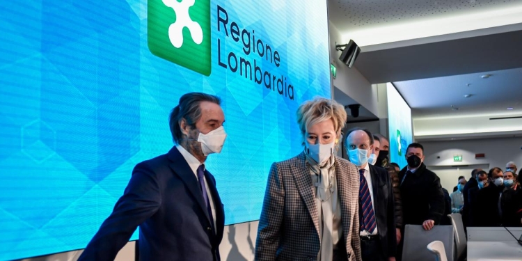 Regione Lombardia, Moratti e Fontana