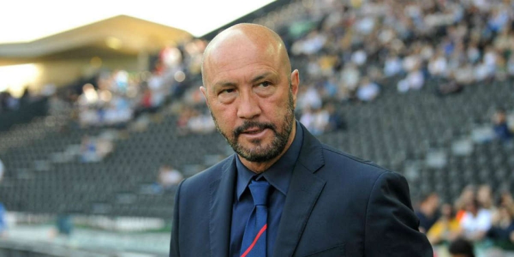 L’allenatore di calcio Walter Zenga