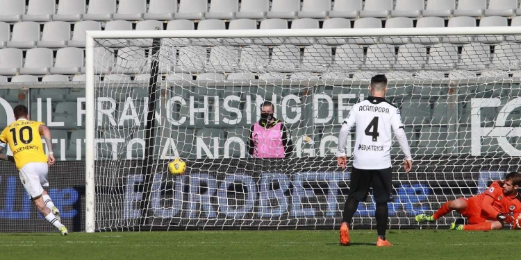 Video Spezia Udinese (0-1), Serie A 20^ giornata: decide il rigore di De Paul (Foto LaPresse)