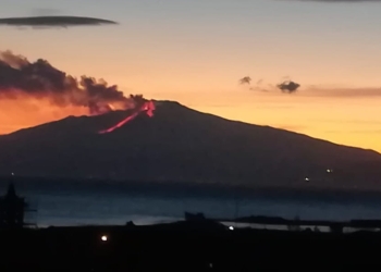 Hai cercato ultima eruzione di etna 2025