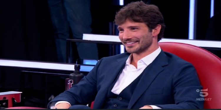 Stefano De Martino, Amici 2021