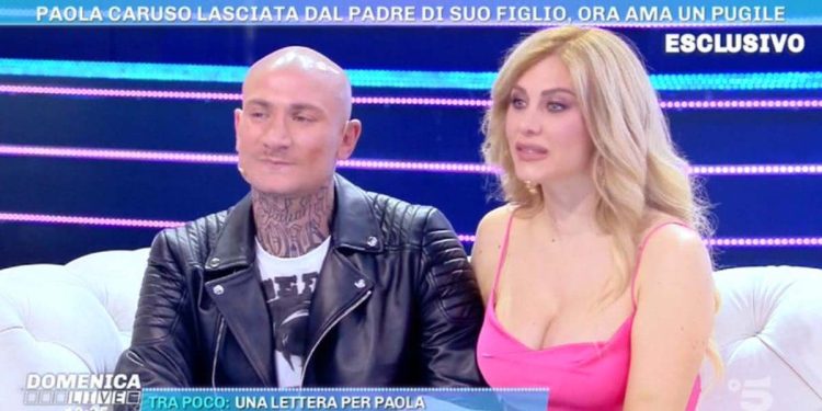 Paola Caruso, ai tempi della storia con l'ex Dario Socci, a "Domenica Live"