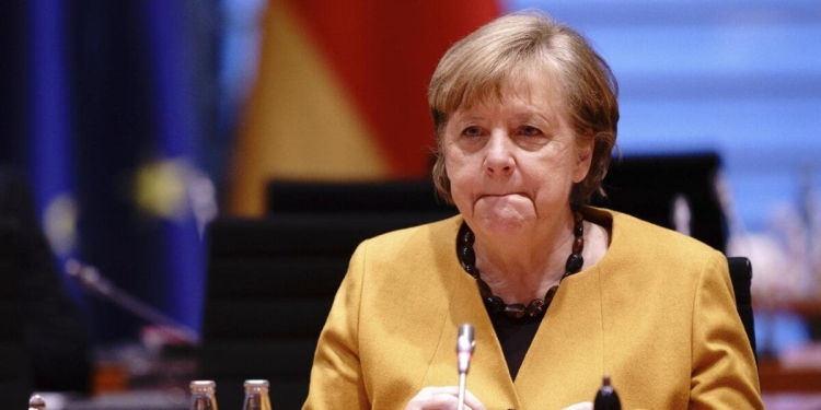 Angela merkel pensione