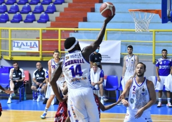 Diretta Cantù Sassari, basket Serie A1 30^ giornata (Foto LaPresse)