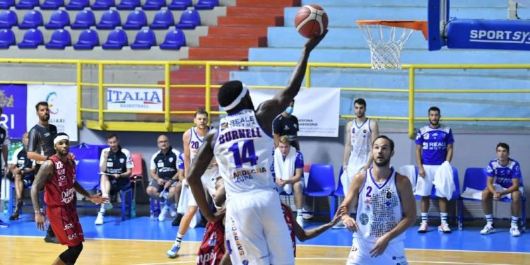 Diretta Cantù Sassari, basket Serie A1 30^ giornata (Foto LaPresse)