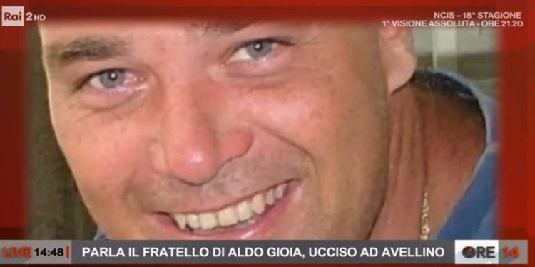 Omicidio Avellino, Aldo Gioia (Ore 14)