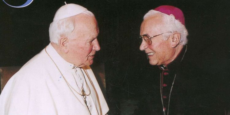 Giovanni Paolo II con Pavol Maria Hnilica (Foto dal web)