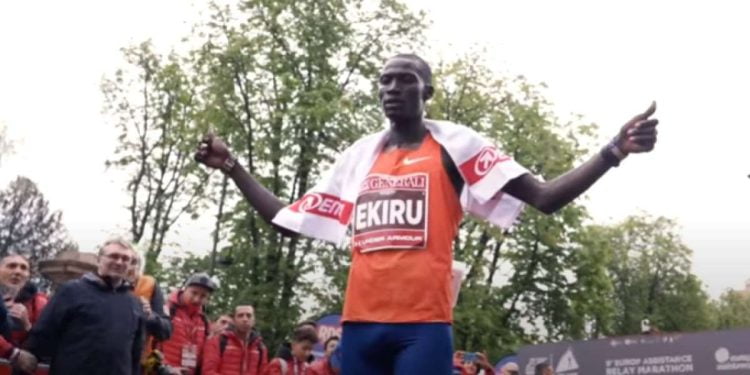 Ekiru, vincitore della Maratona di Milano nel 2019 (foto Youtube)