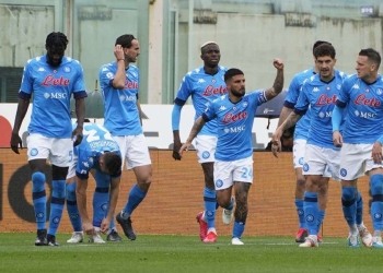 Insigne Napoli gruppo