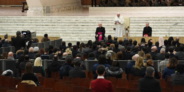 Papa con i dipendenti Vaticano