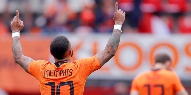 Calciomercato Juventus News: offerta per Memphis Depay (da Facebook)