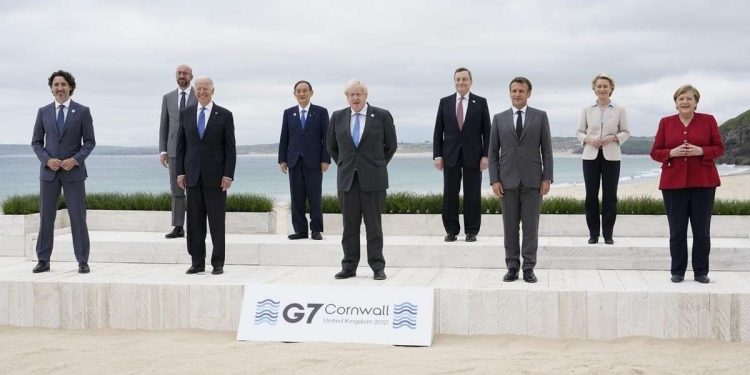 I leader G7 in Cornovaglia (Lapresse)