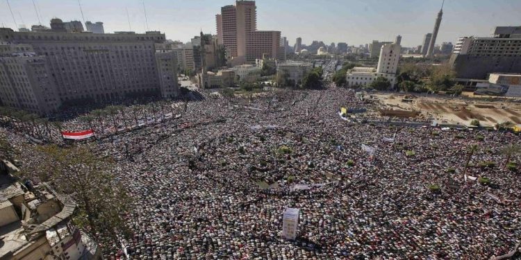 Piazza Tahrir, simbolo della Primavera araba egiziana (Lapresse)